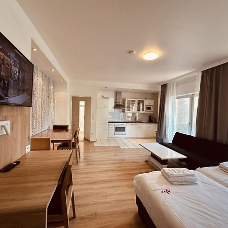 Hotel Destille Dormagen Bagian luar foto