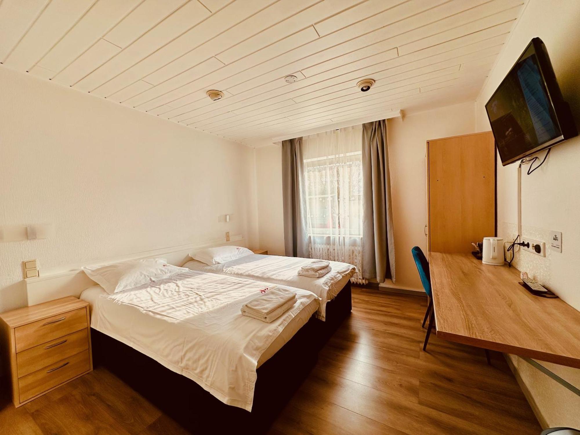 Hotel Destille Dormagen Ruang foto