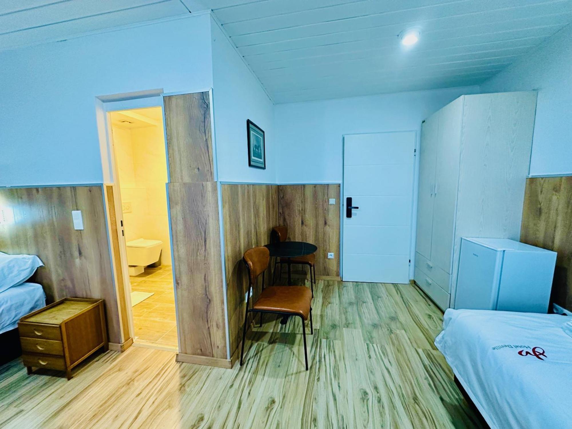 Hotel Destille Dormagen Ruang foto