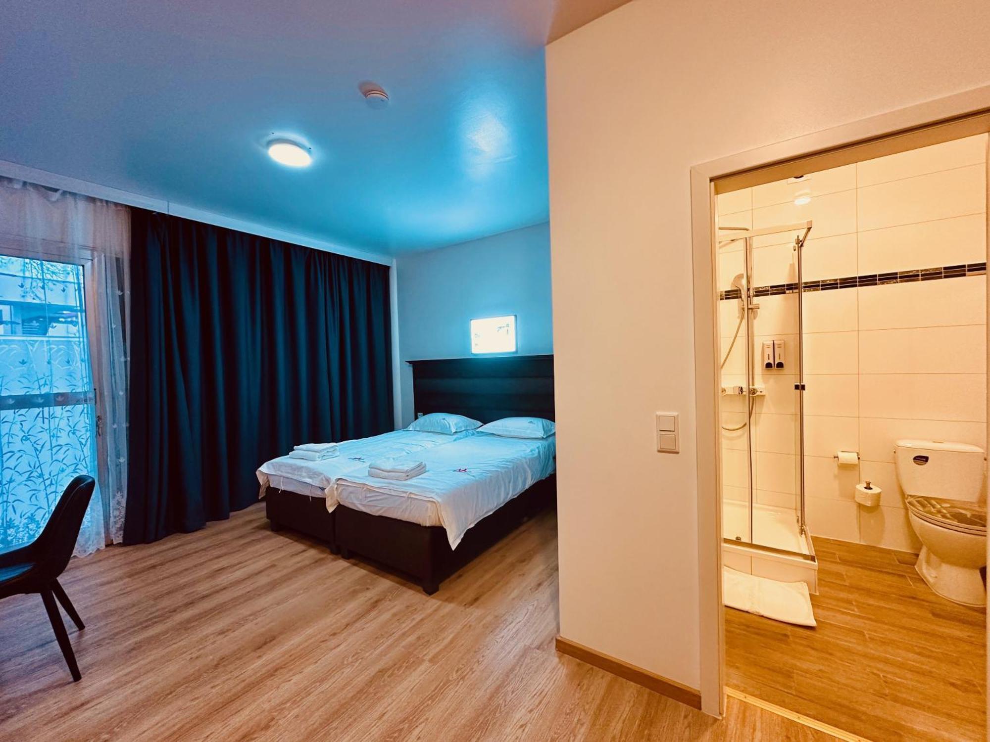 Hotel Destille Dormagen Bagian luar foto